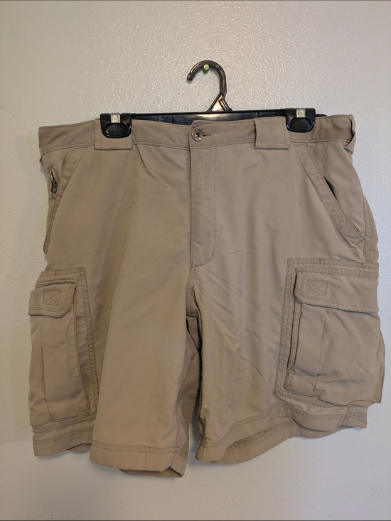 Duluth Trading Co Other - Duluth Trading Co XL Tan Men's Cargo Shorts Comfortable Outdoors Durable